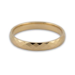 Obrączka ślubna Spira — średnia obrączka z fasetowaną powierzchnią diamond-cut na całej szerokości. Żółte złoto 585